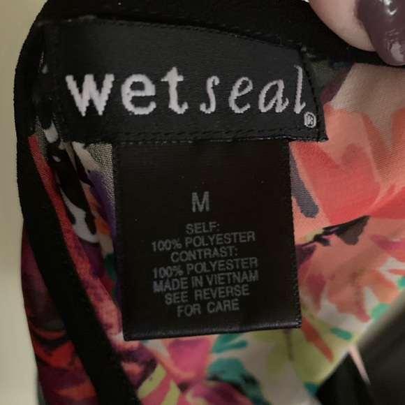 Water color tank top - Picture 3 of 3